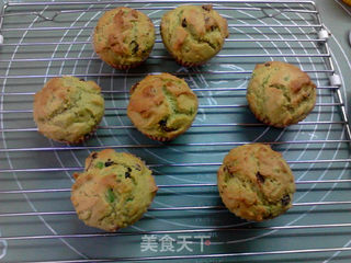 #烤箱美食#葡萄干牛油果马芬的做法步骤:13