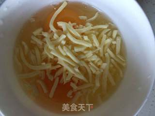 三文鱼洋葱圈鸡蛋烤吐司的做法步骤:3