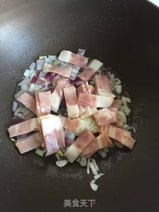 韩式辣白菜炒年糕的做法步骤:5