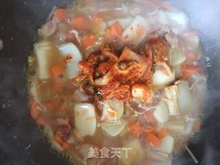 韩式辣白菜炒年糕的做法步骤:10