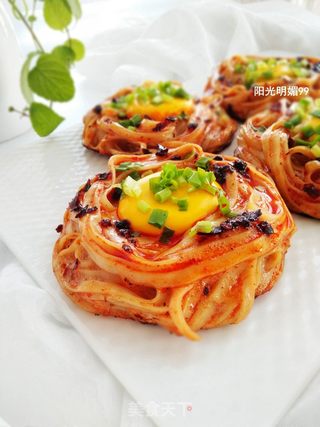 鸟巢鸡蛋饼的做法步骤:12