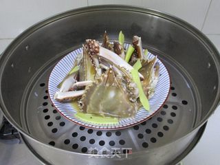 梭子蟹炖蛋的做法步骤:5