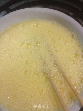 肉末鸡蛋羹的做法步骤:2