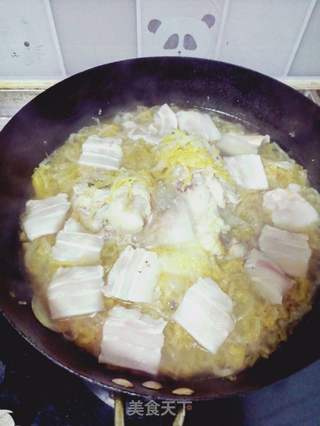 酸菜五花肉炖棒骨的做法步骤:7
