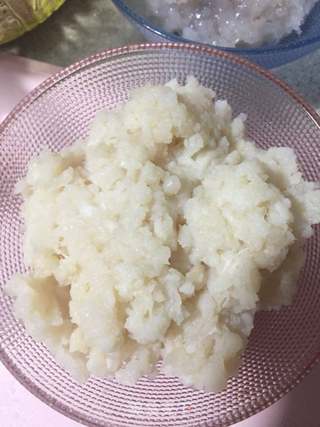 蔬菜汁饺子的做法步骤:4