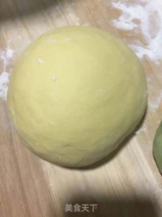蔬菜汁饺子的做法步骤:2