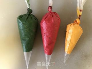 圣诞红纸杯蛋糕的做法步骤:4
