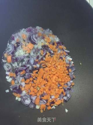 蒲烧鳗鱼蛋炒饭的做法步骤:3