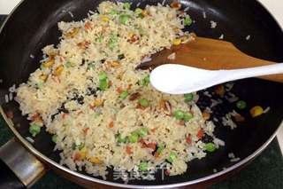 磷虾三鲜炒饭的做法步骤:11