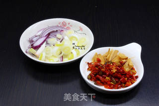 下酒菜,泡椒牛肉的做法步骤:3