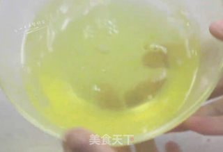 菠菜戚风蛋糕的做法步骤:10