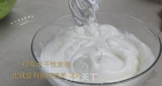 菠菜戚风蛋糕的做法步骤:15