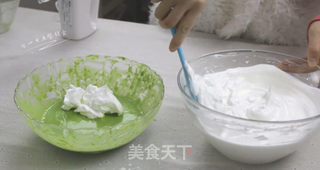 菠菜戚风蛋糕的做法步骤:16