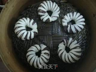 花环豆沙卷的做法步骤:15