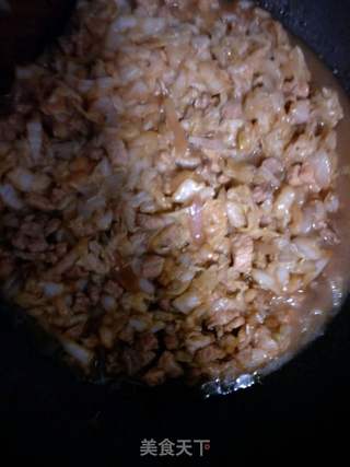 老坛酸菜卤肉饭的做法步骤:6