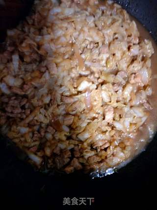老坛酸菜肉卤面的做法步骤:4