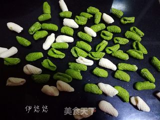 双色麻食的做法步骤:10