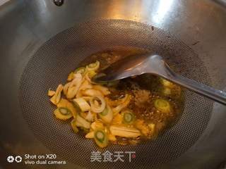 宫爆鸡丁的做法步骤：7