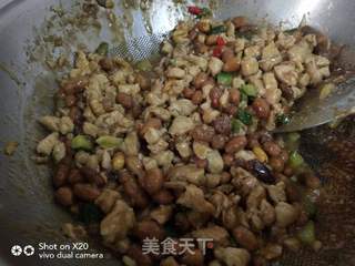 宫爆鸡丁的做法步骤：10