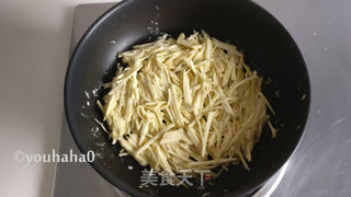 红薯丝饼的做法步骤:5