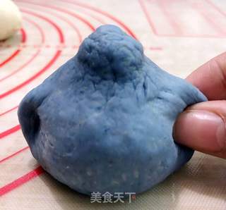 蓝精灵小面包的做法步骤:9