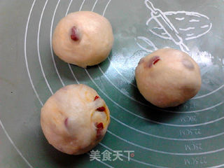 #烤箱美食#乳酪枸杞面包的做法步骤:9