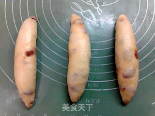 #烤箱美食#乳酪枸杞面包的做法步骤：11