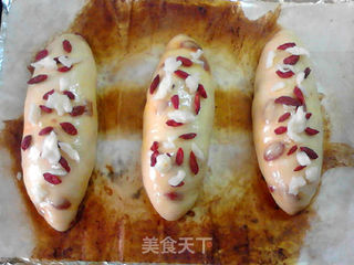 #烤箱美食#乳酪枸杞面包的做法步骤:12