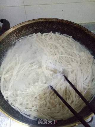 酸辣金针菇的做法步骤:3