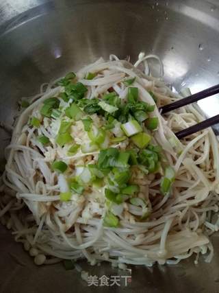 酸辣金针菇的做法步骤:5