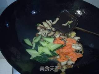 蚝油香菇炒杂蔬的做法步骤:8