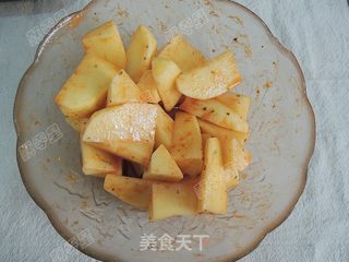烤箱美食——烤薯角的做法步骤:4