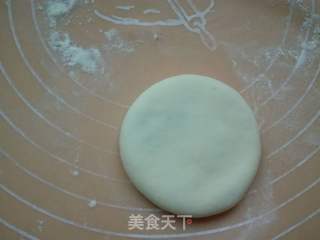 #新春花开#奶香枣泥梅花包的做法步骤:7