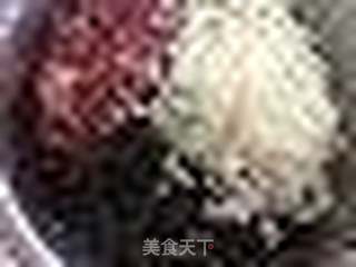 牛肉洋葱木耳饺子的做法步骤：1