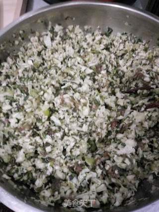 冬至饺子之白菜荠菜饺子的做法步骤:3