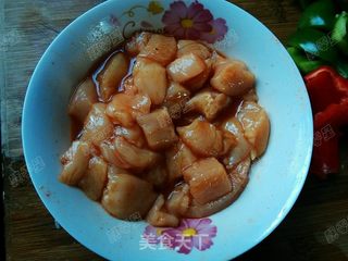 彩椒鸡肉串的做法步骤:3