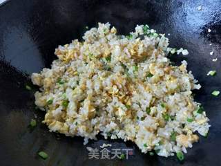 葱香蛋炒饭的做法步骤：11