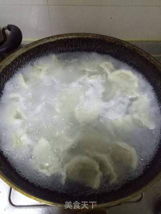 芹菜猪肉馅饺子的做法步骤:12