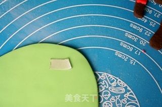 穿着毛衣的圣诞狗狗饼干的做法步骤:16