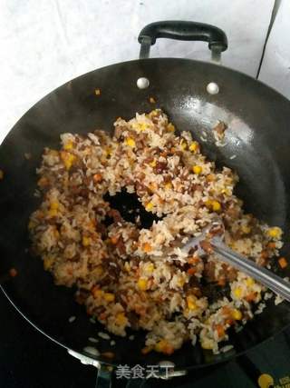 牛肉五彩炒饭的做法步骤:6