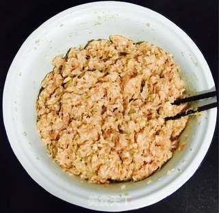 酸菜饺子的做法步骤:6