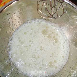 戚风蛋糕【烤箱】的做法步骤:4