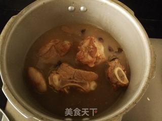 吮指酱棒骨的做法步骤:14
