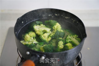 西兰花圣诞树的做法步骤:6