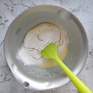 圣诞老人草莓蛋糕卷的做法步骤:6