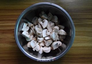 蘑菇沙拉的做法步骤:2