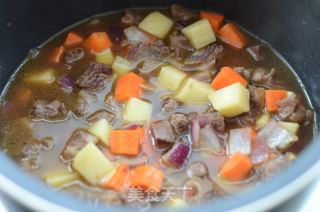 土豆牛肉焖饭的做法步骤:5