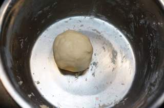 老婆饼的做法步骤：8
