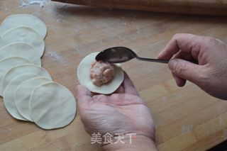 莲藕大肉水饺的做法步骤：13