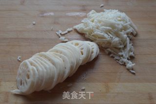 莲藕大肉水饺的做法步骤：5